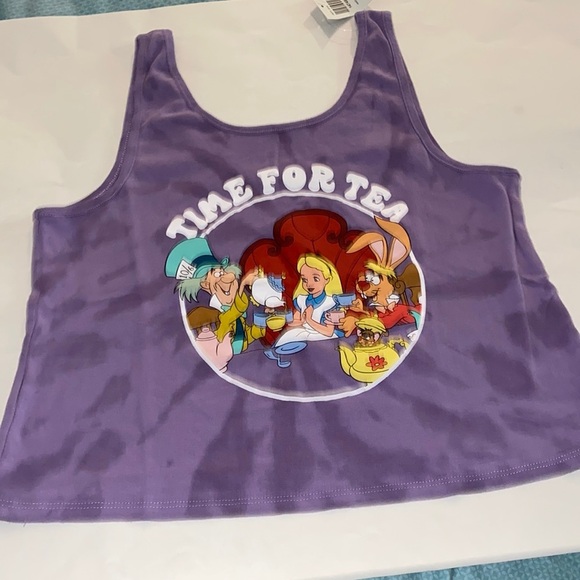 Alice in wonderland tank - Picture 1 of 4